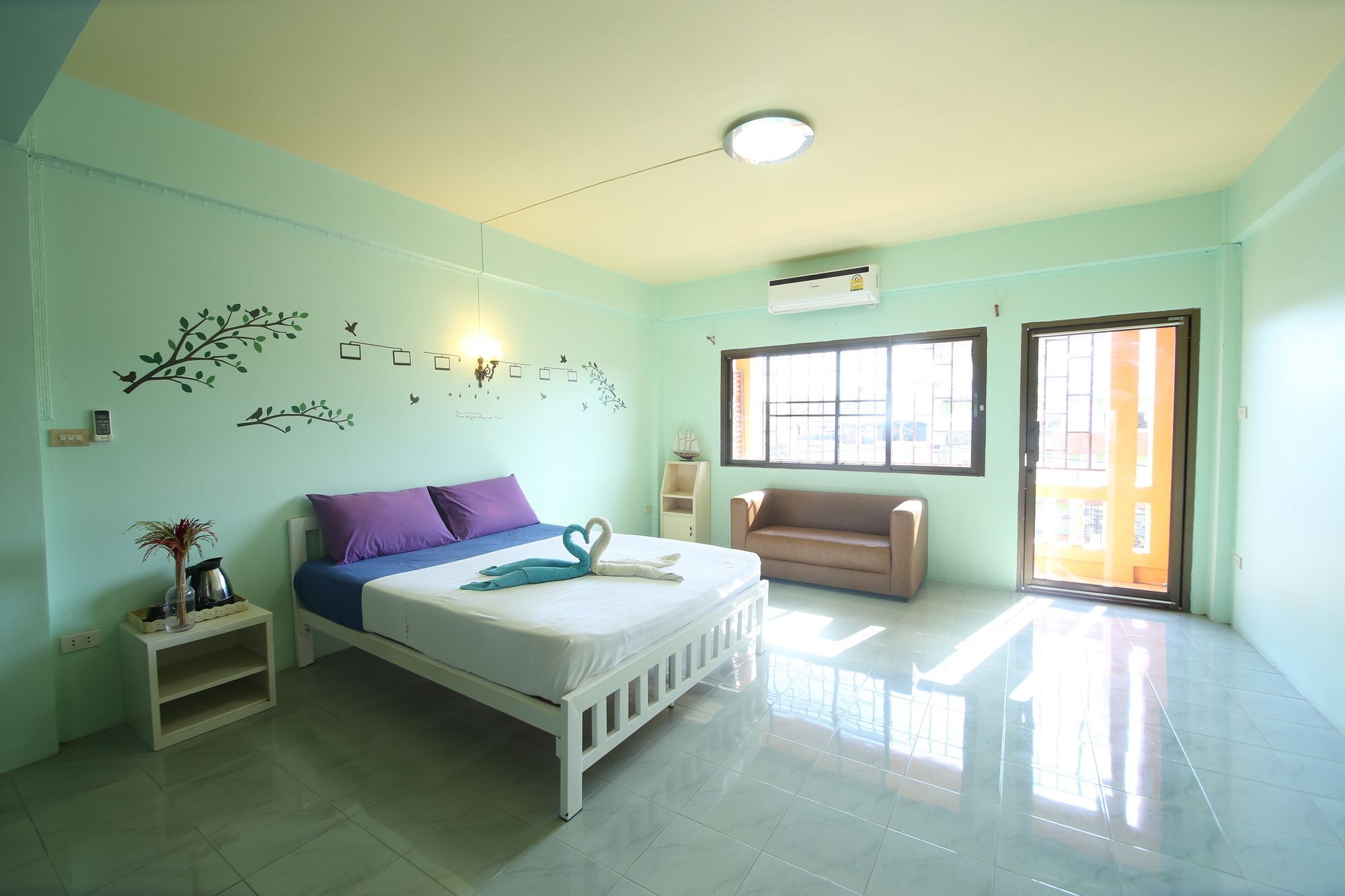 Cube Hostel Krabi Exterior photo